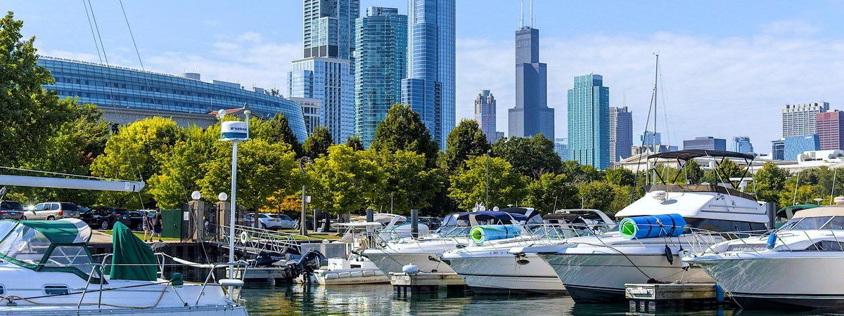 Chicago skyline — Charlie Mills and Andy Mills are Illinois billionaires from the Medline family