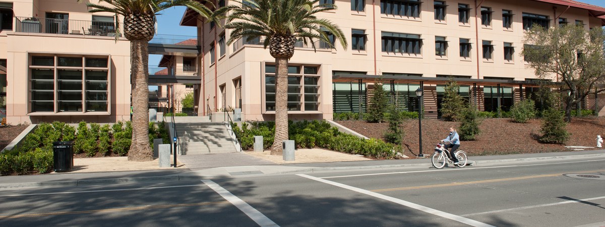 Stanford Graduate School of Business — where Mike Cagney founded SoFi