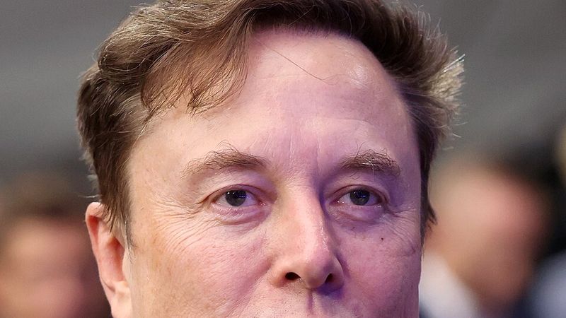 Jeff Bezos vs Elon Musk net worth comparison 2026